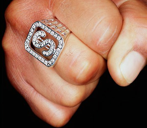 http://fashiontime.ru/images/news/1/2695/8415_5401.jpg