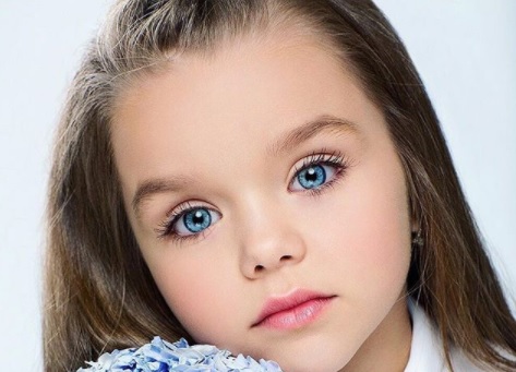 Фото: 6-летняя Настя признана самой красивой девочкой в мире 