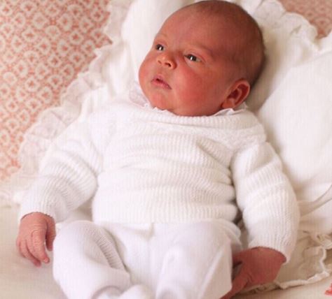 Фото: Как принцесса Шарлотта относится к своему новорожденному брату