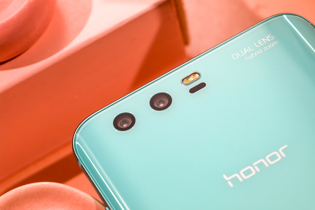 Хонор 9 премиум. Хонор 9а цвета. Honor 9 Premium ярко-голубой. Honor 9 Premium обзор. Honor 9 premium